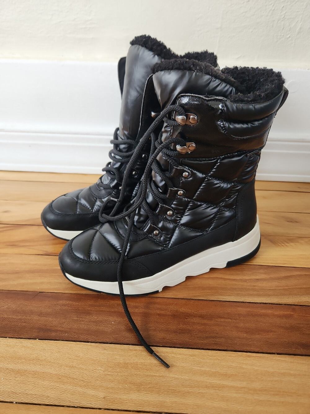Geox Respira Womens Black Fur Lined Ankle Snow Boots Size 7 Waterproof Lace-Up